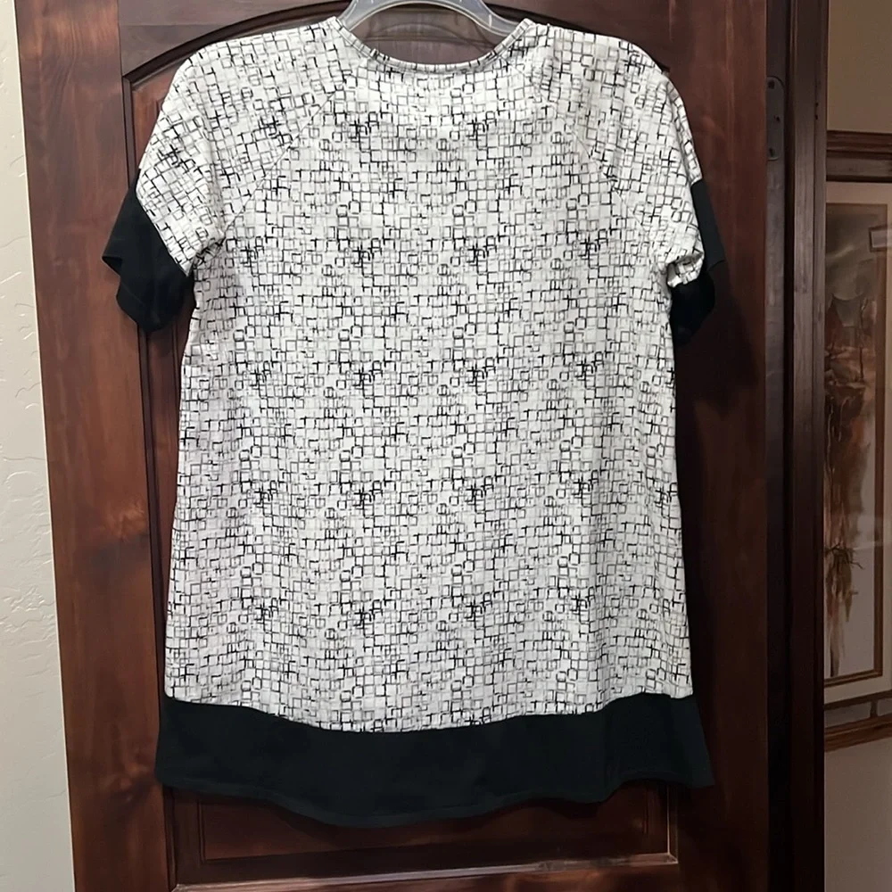 Tunic - Picture 6 of 7